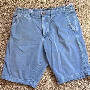 American eagle mens 34 waste shorts for tall men (longer length)